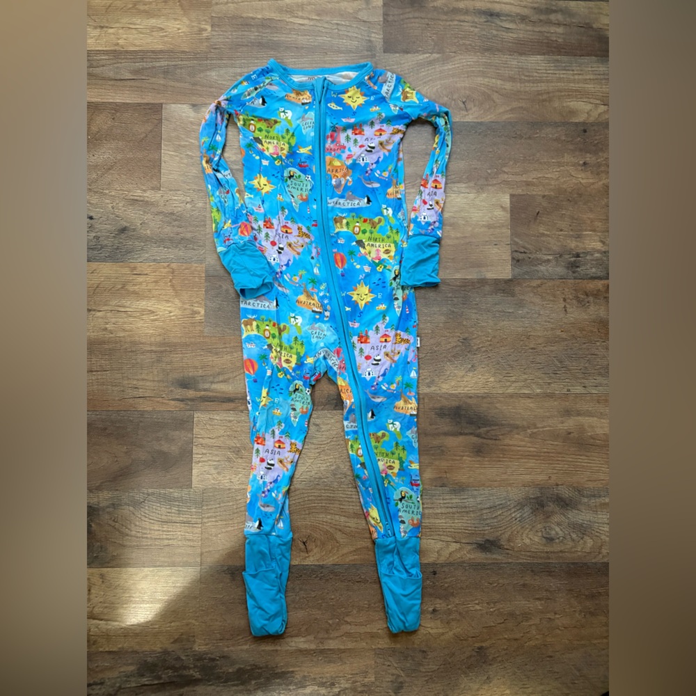 Little Sleepies 2T World Print